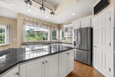 3826 Cedar Bluff Court NE Cedar Rapids IA 52411