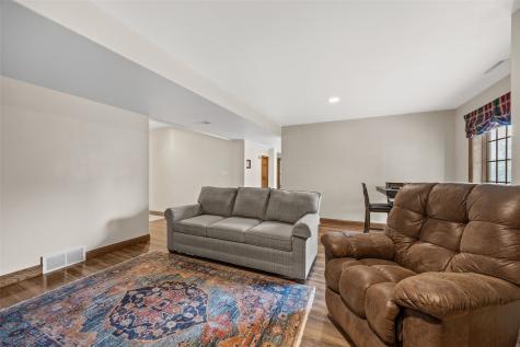 3826 Cedar Bluff Court NE Cedar Rapids IA 52411