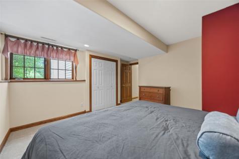 3826 Cedar Bluff Court NE Cedar Rapids IA 52411