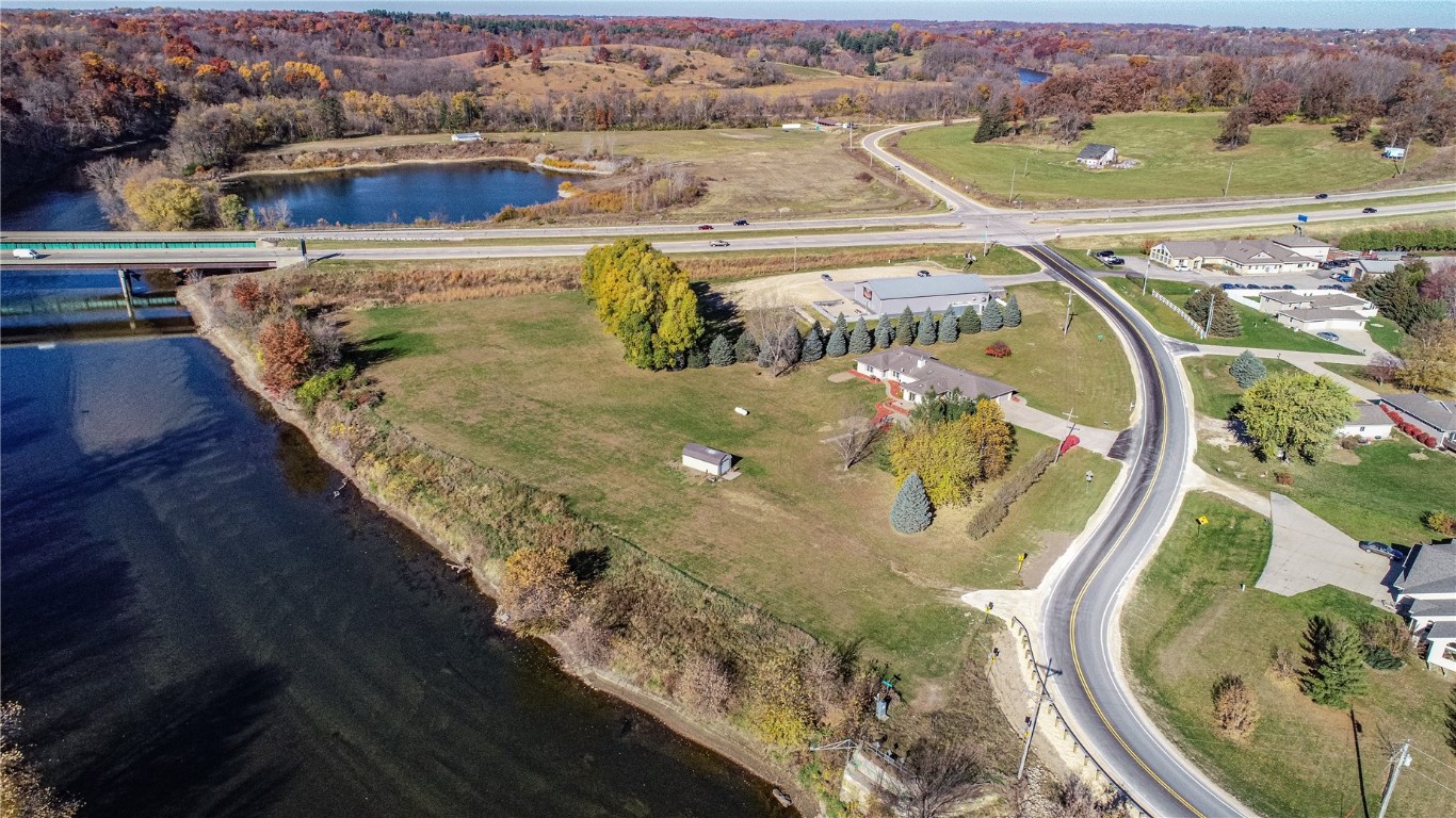 10487 Shaw Road Anamosa IA 52205