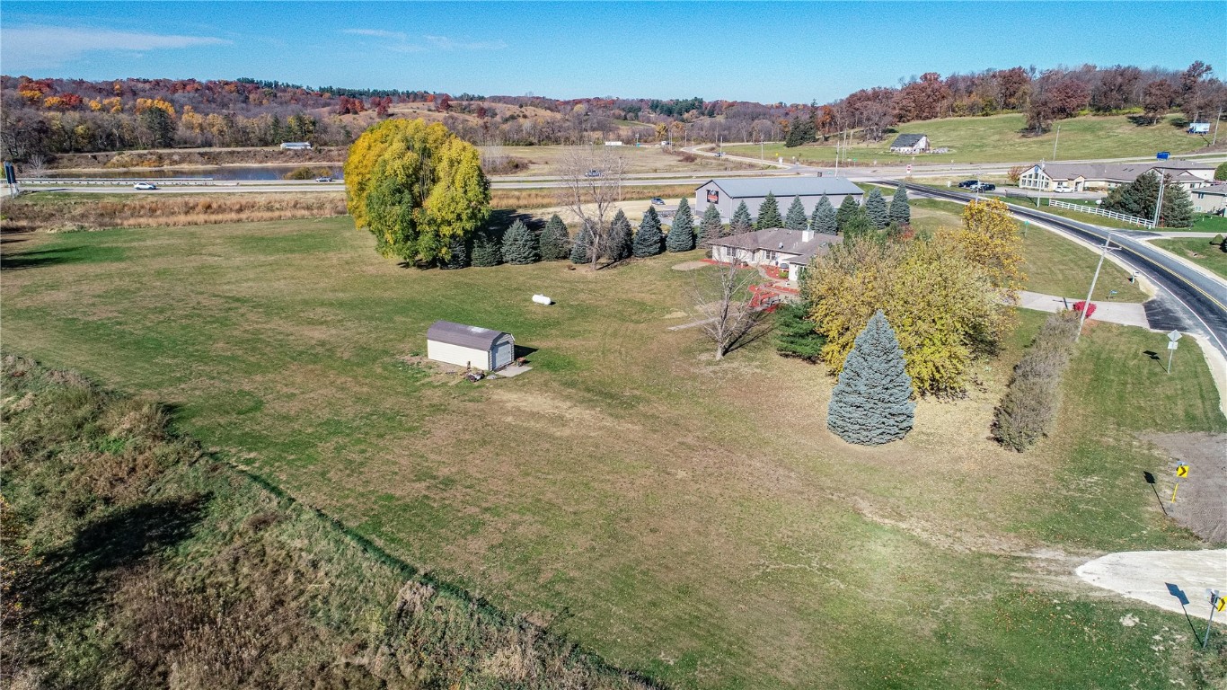 10487 Shaw Road Anamosa IA 52205