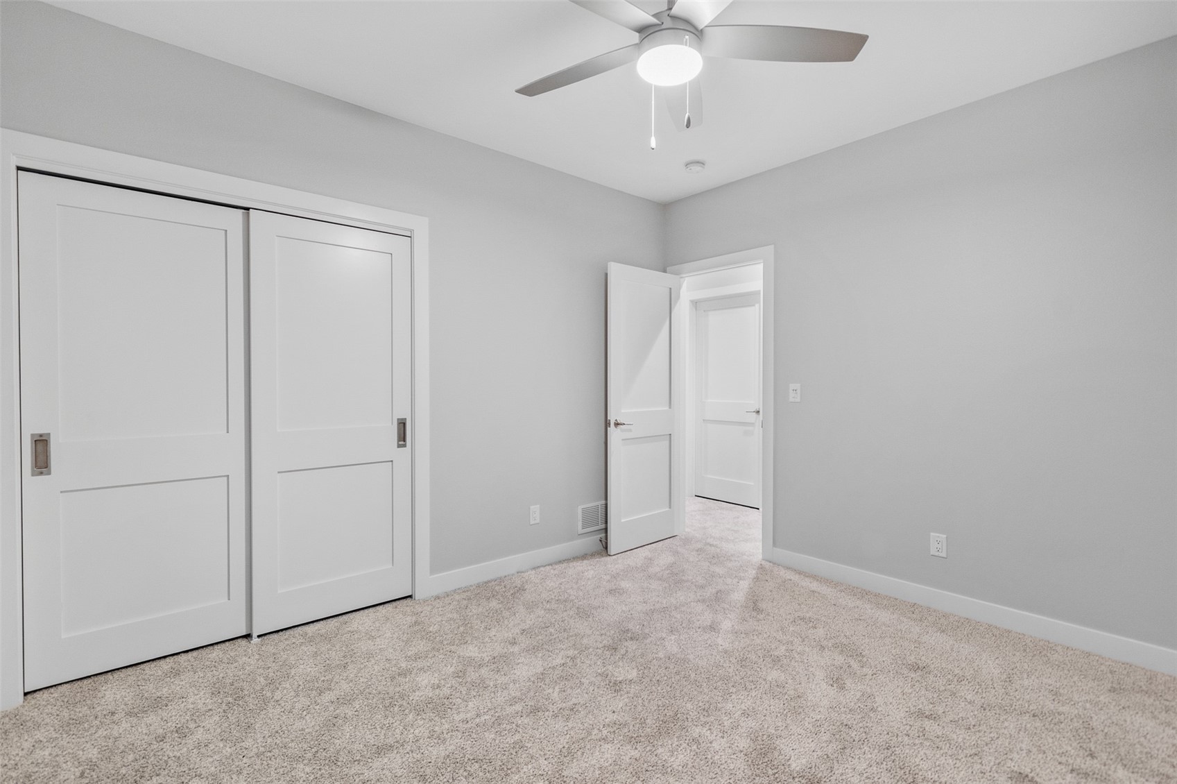 5521 Seminole Valley Trail NE Cedar Rapids IA 52411