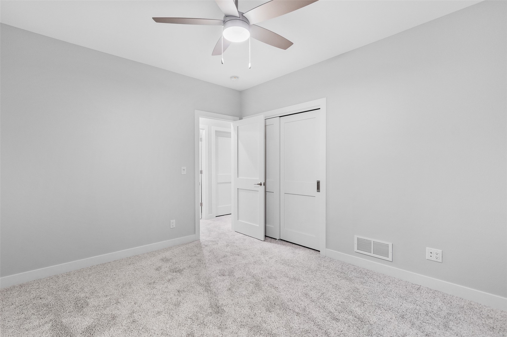 5521 Seminole Valley Trail NE Cedar Rapids IA 52411