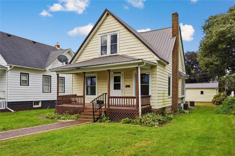 609 Mulberry Street Tipton IA 52772