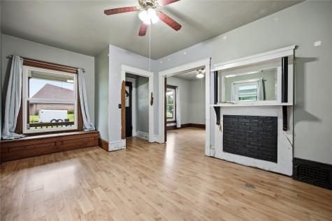 609 Mulberry Street Tipton IA 52772