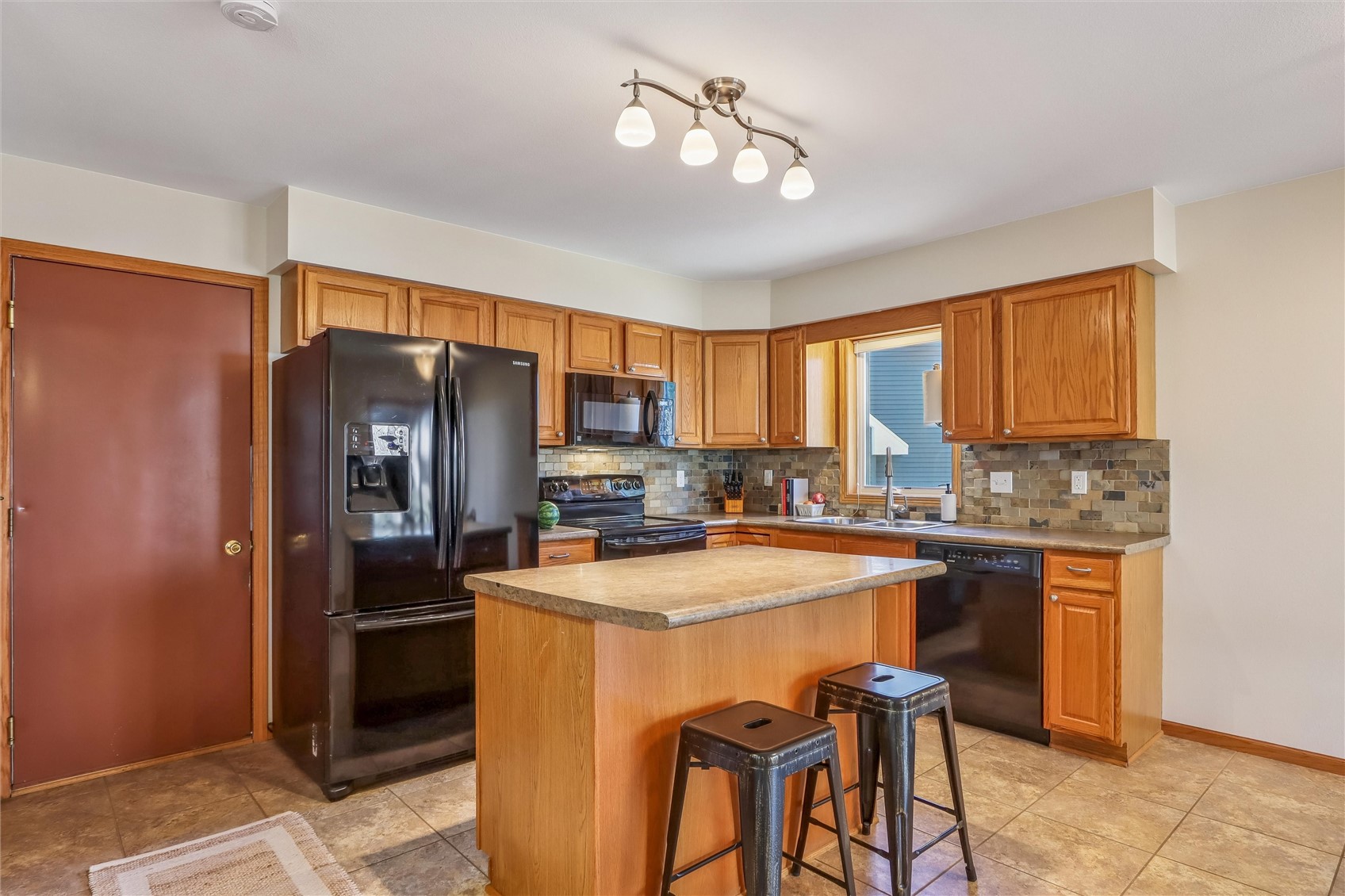 5020 Erin NE Cedar Rapids IA 52411