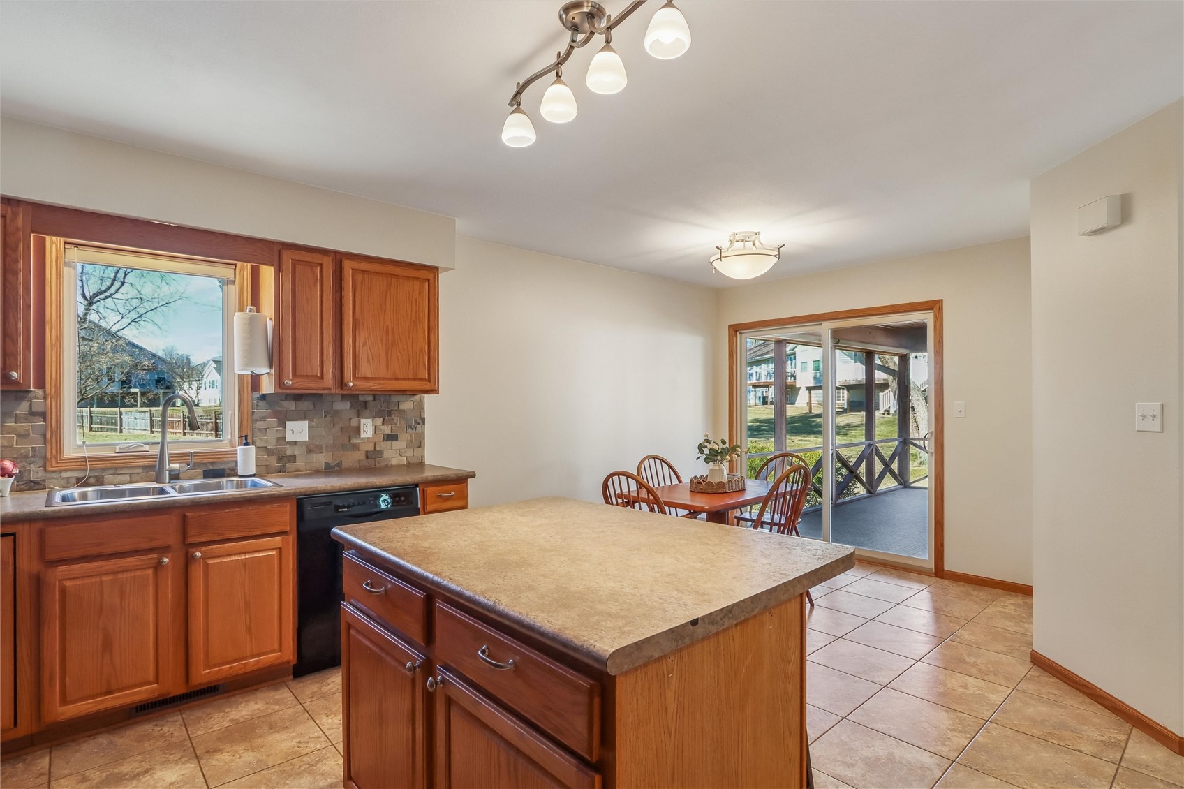 5020 Erin NE Cedar Rapids IA 52411