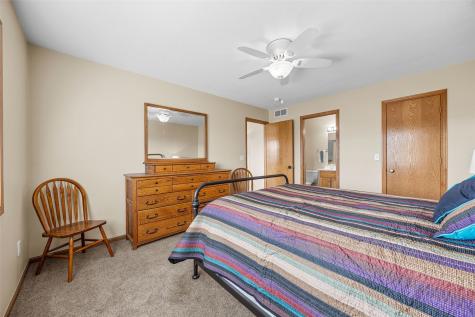 755 Alexis Lane Marion IA 52302