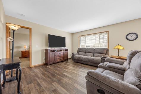 755 Alexis Lane Marion IA 52302