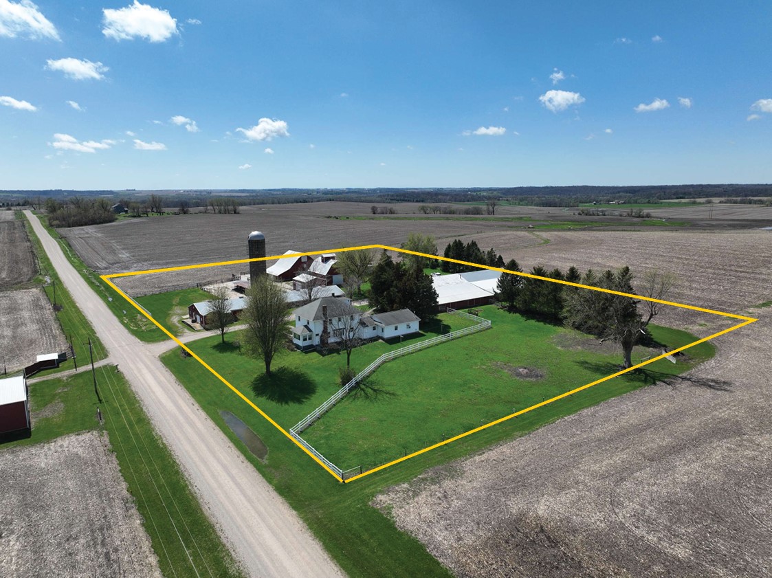 5718 Quality Ridge Road Coggon IA 52218