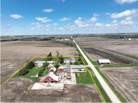 5718 Quality Ridge Road Coggon IA 52218