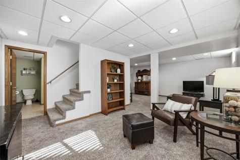 3509 Falcon View SW Cedar Rapids IA 52404