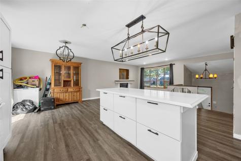 207 Washington Street Hills IA 52235