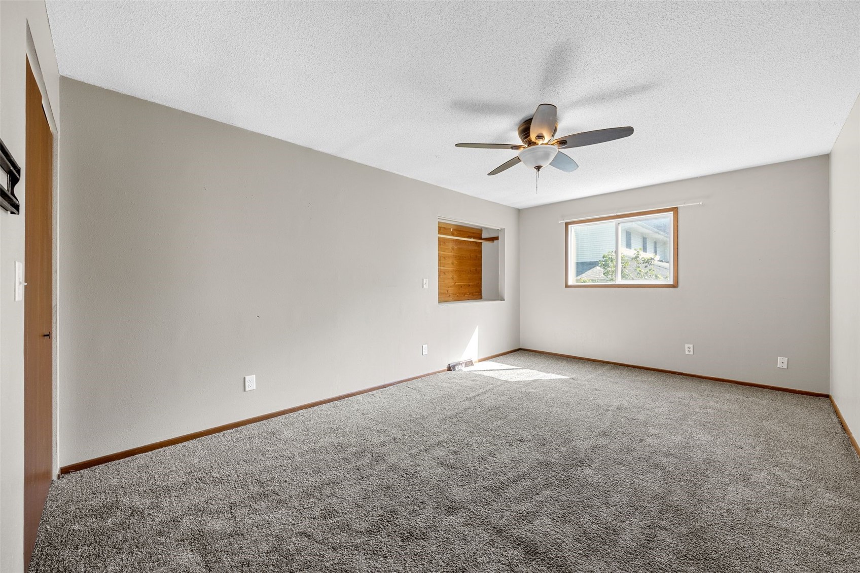 207 Washington Street Hills IA 52235