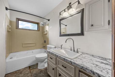 207 Washington Street Hills IA 52235