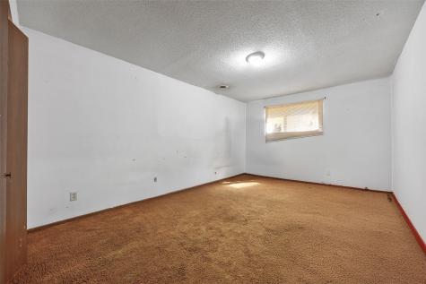 207 Washington Street Hills IA 52235