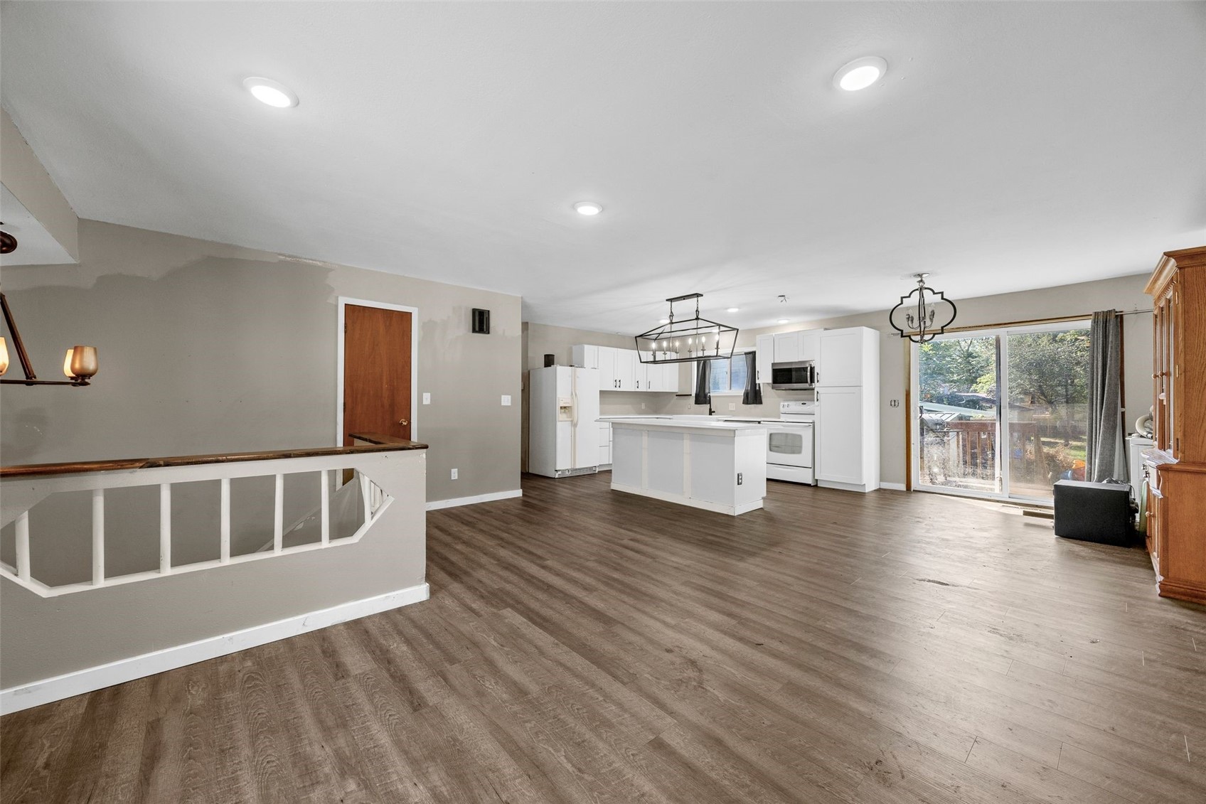 207 Washington Street Hills IA 52235