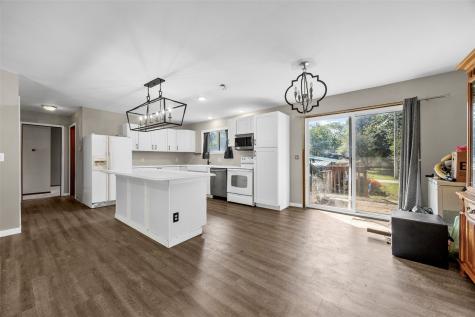 207 Washington Street Hills IA 52235
