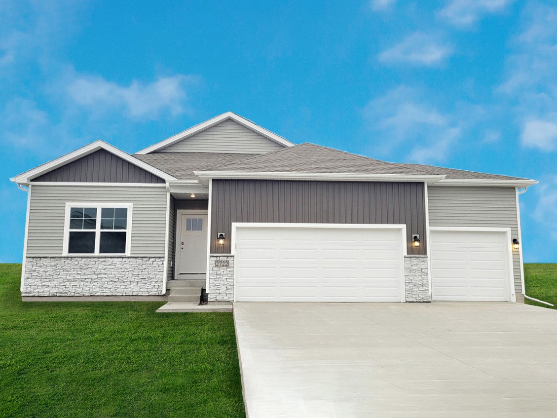 2865 Prairielight Drive Hiawatha IA 52233