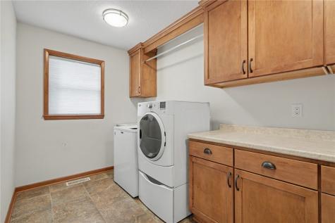 214 E Washington Street Norway IA 52318