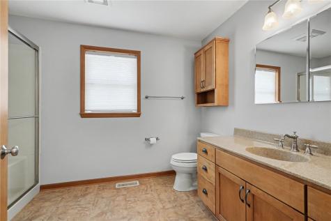 214 E Washington Street Norway IA 52318