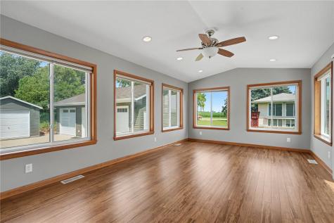 214 E Washington Street Norway IA 52318