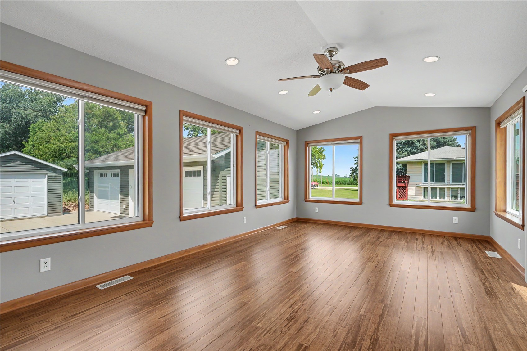 214 E Washington Street Norway IA 52318