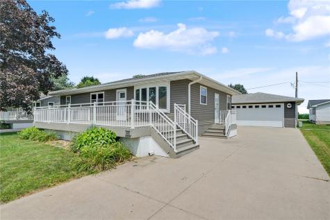 214 E Washington Street Norway IA 52318