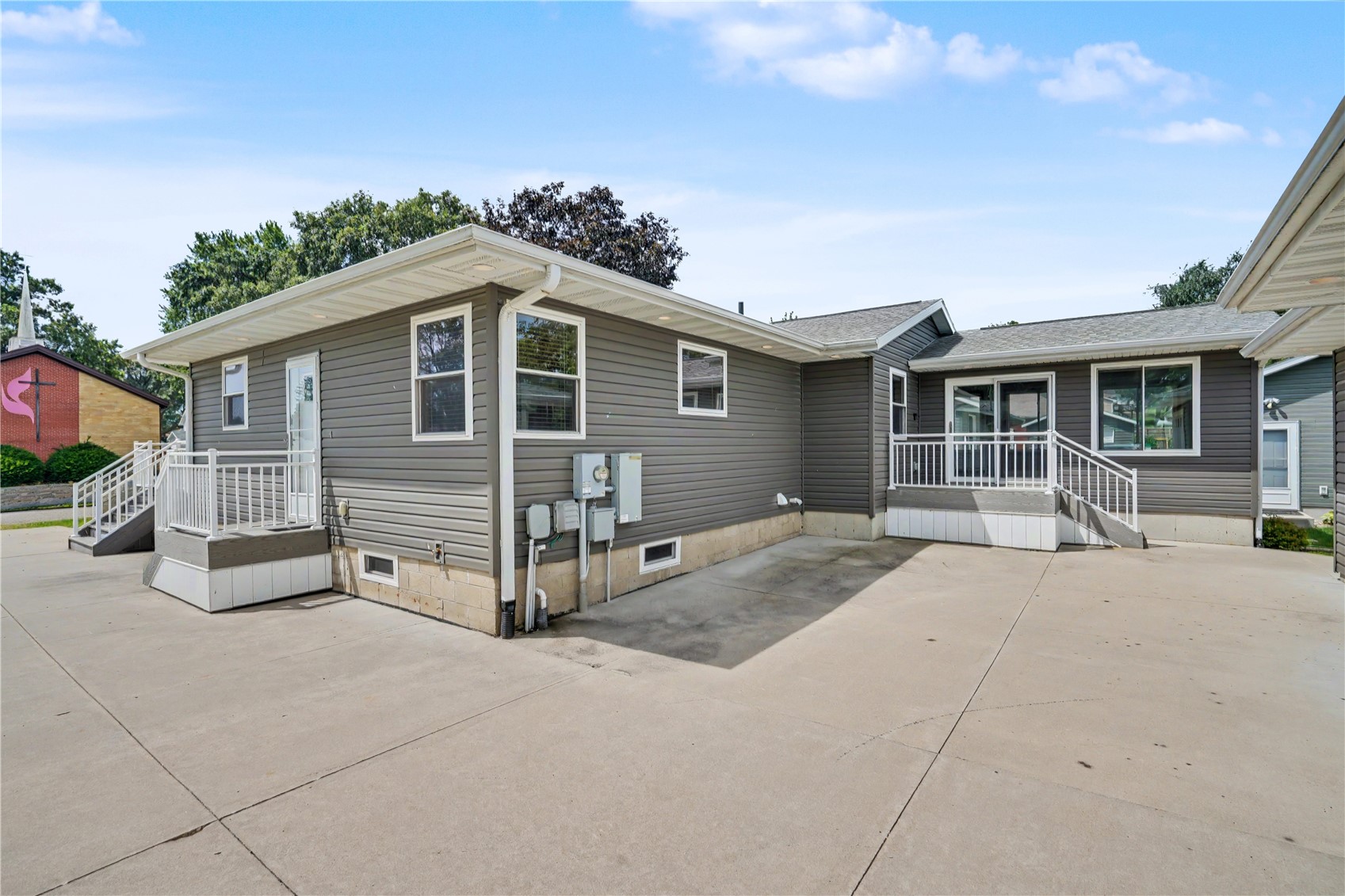 214 E Washington Street Norway IA 52318