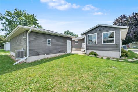 214 E Washington Street Norway IA 52318