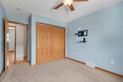 214 E Washington Street Norway IA 52318