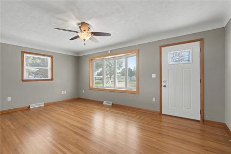 214 E Washington Street Norway IA 52318