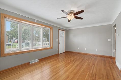214 E Washington Street Norway IA 52318