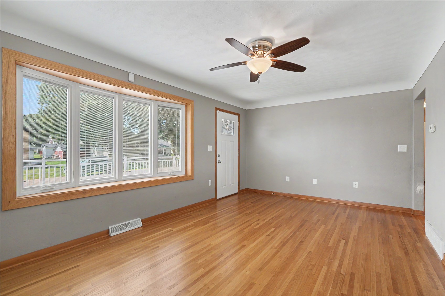 214 E Washington Street Norway IA 52318