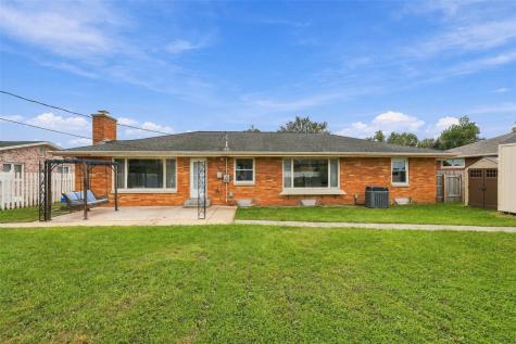 732 29th Street NE Cedar Rapids IA 52402
