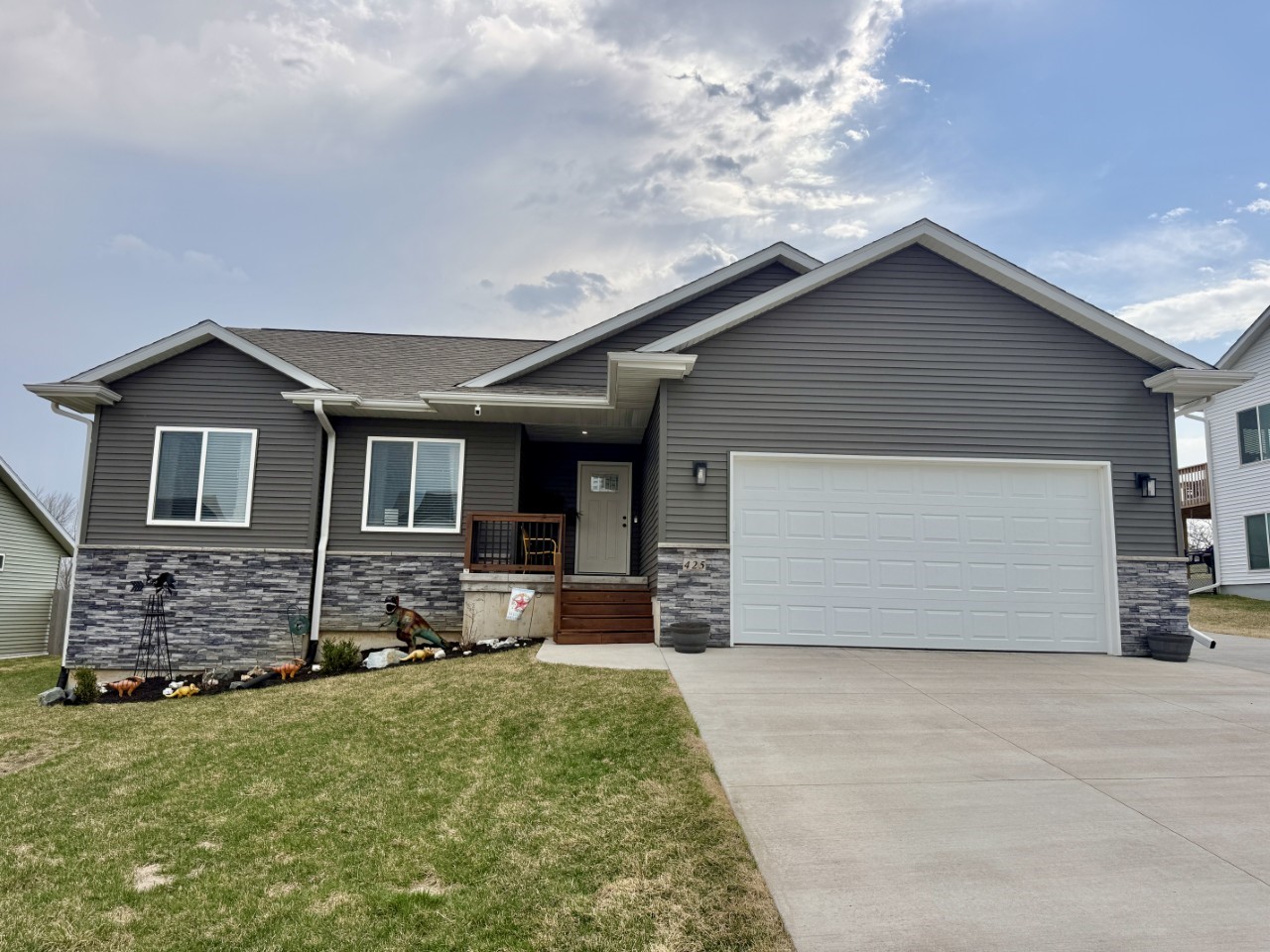 425 Galileo Drive Riverside IA 52327