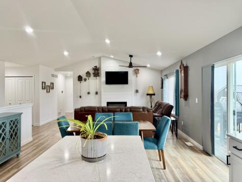 425 Galileo Drive Riverside IA 52327