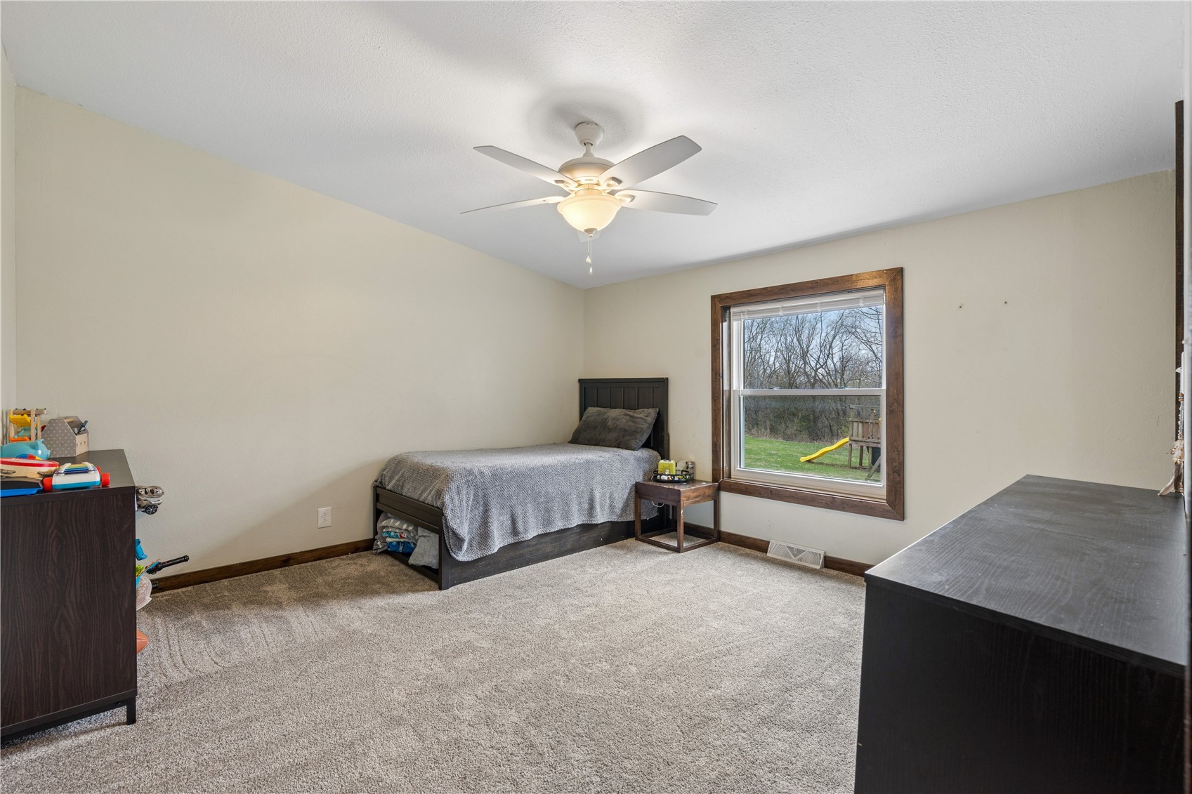 1668 180th Street Nichols IA 52766