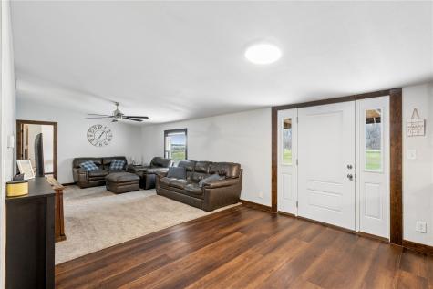 1668 180TH Street Nichols IA 52766
