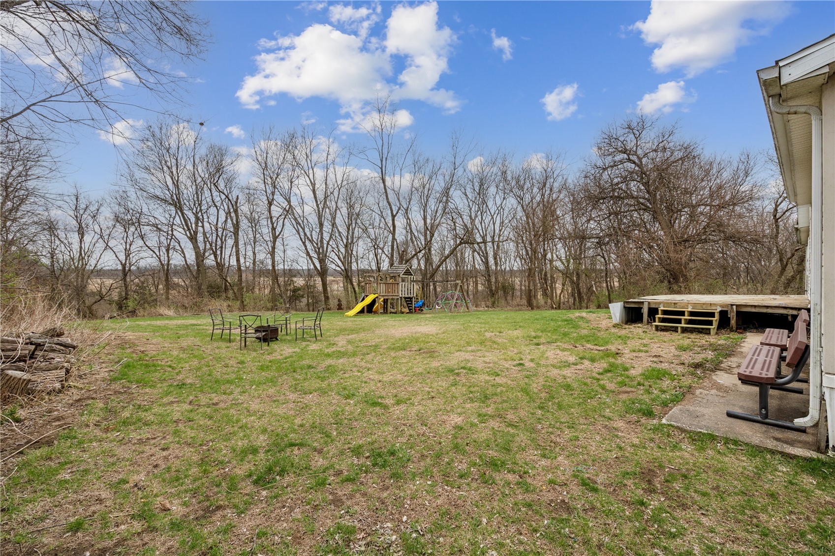 1668 180th Street Nichols IA 52766