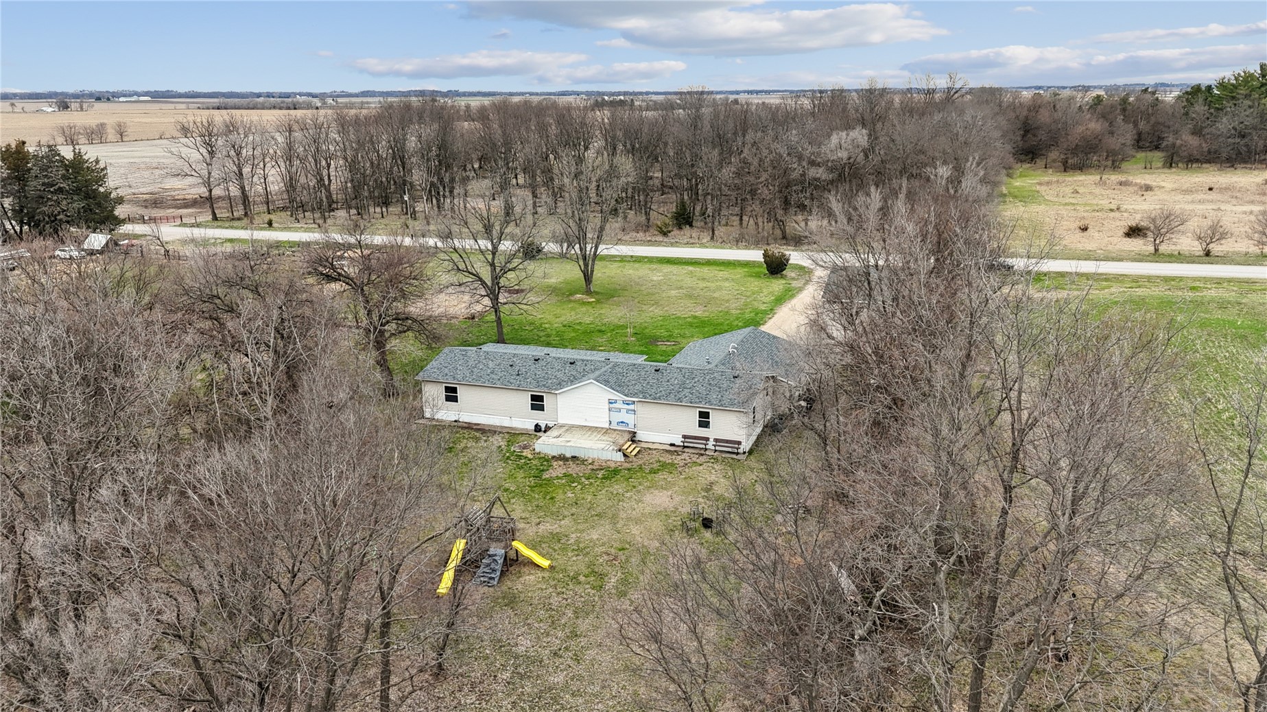 1668 180th Street Nichols IA 52766