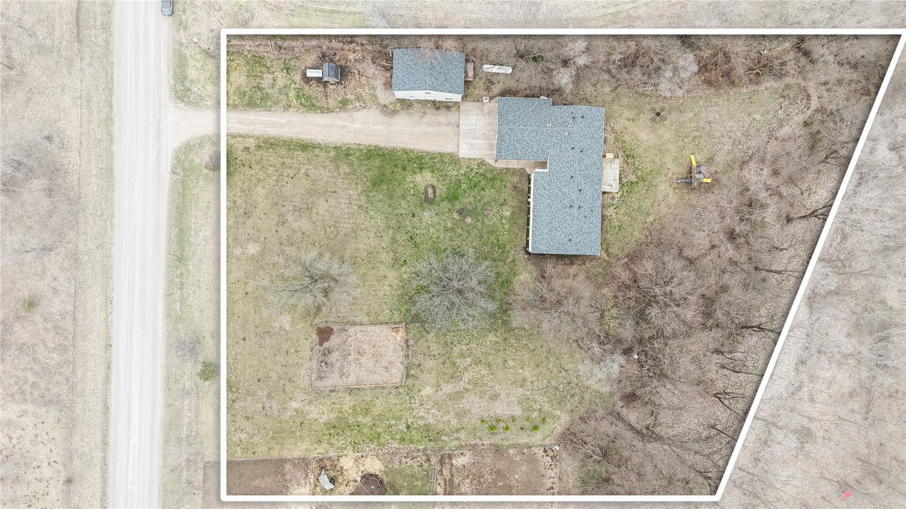 1668 180th Street Nichols IA 52766