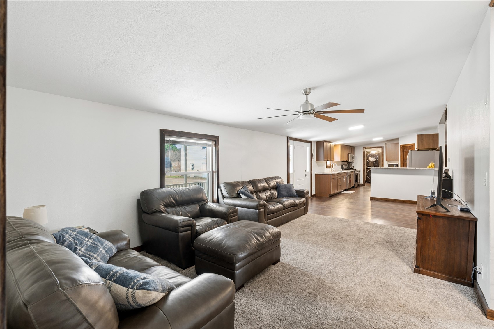 1668 180th Street Nichols IA 52766