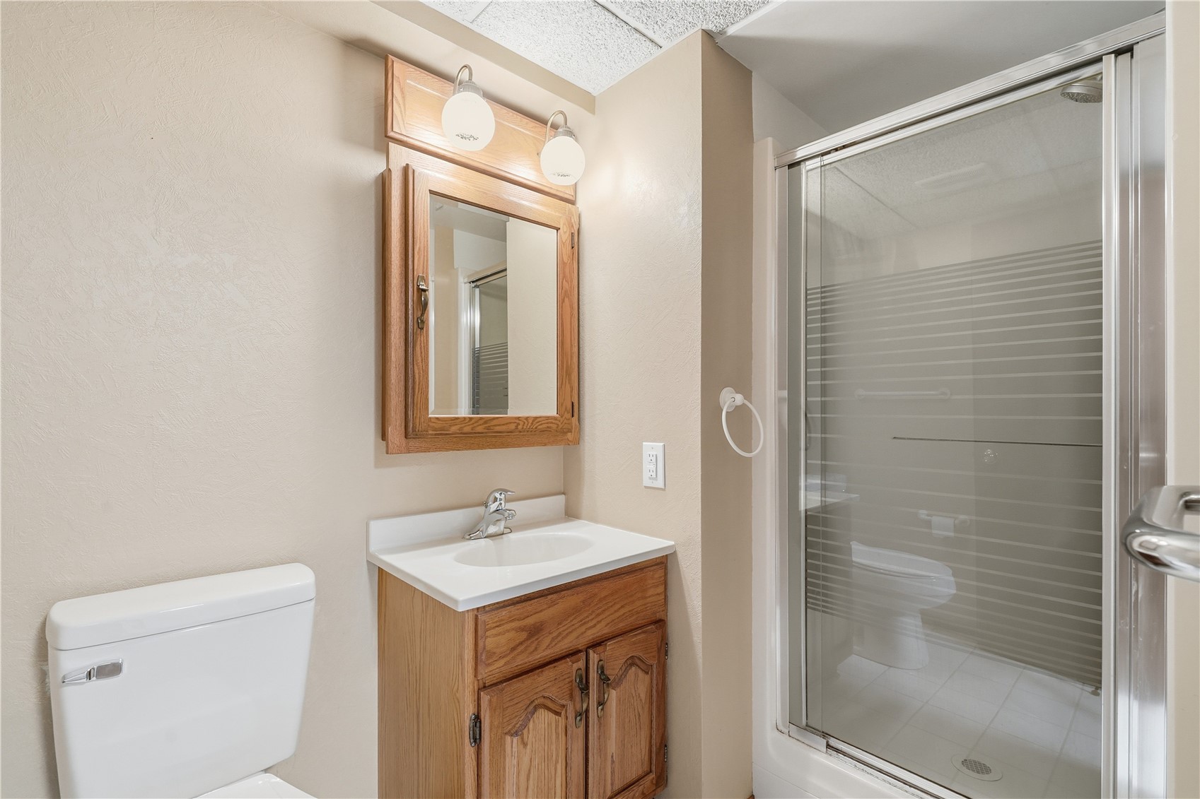 824 29th Street NW Cedar Rapids IA 52405