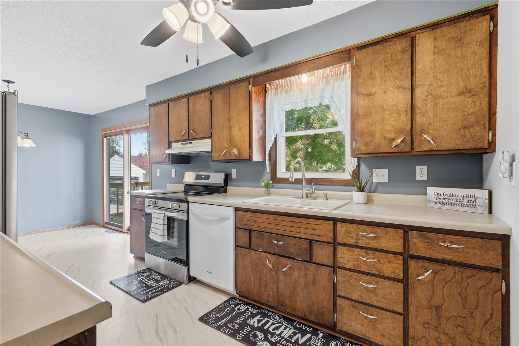 824 29th Street NW Cedar Rapids IA 52405