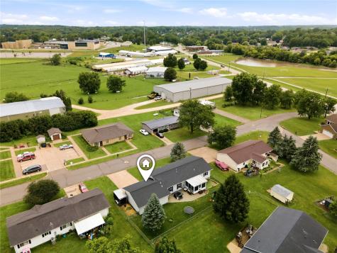 202 Wilson Court Anamosa IA 52205
