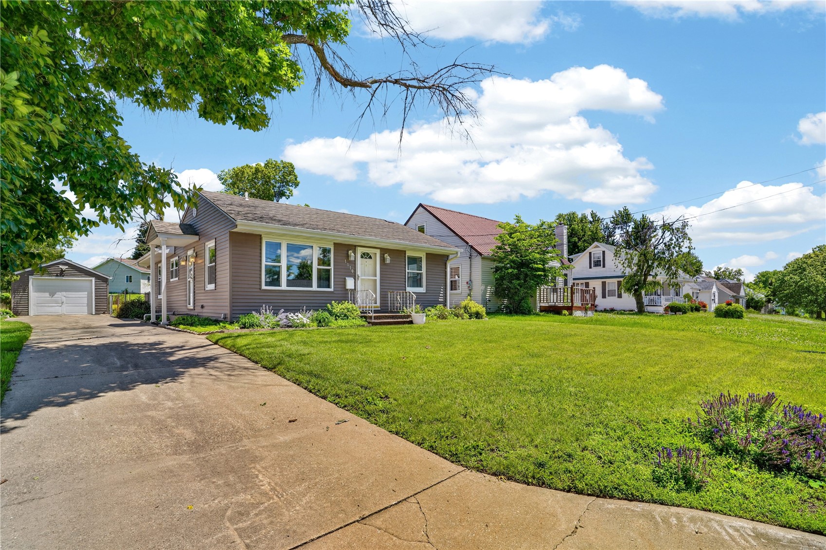 1110 28th Street SE Cedar Rapids IA 52403