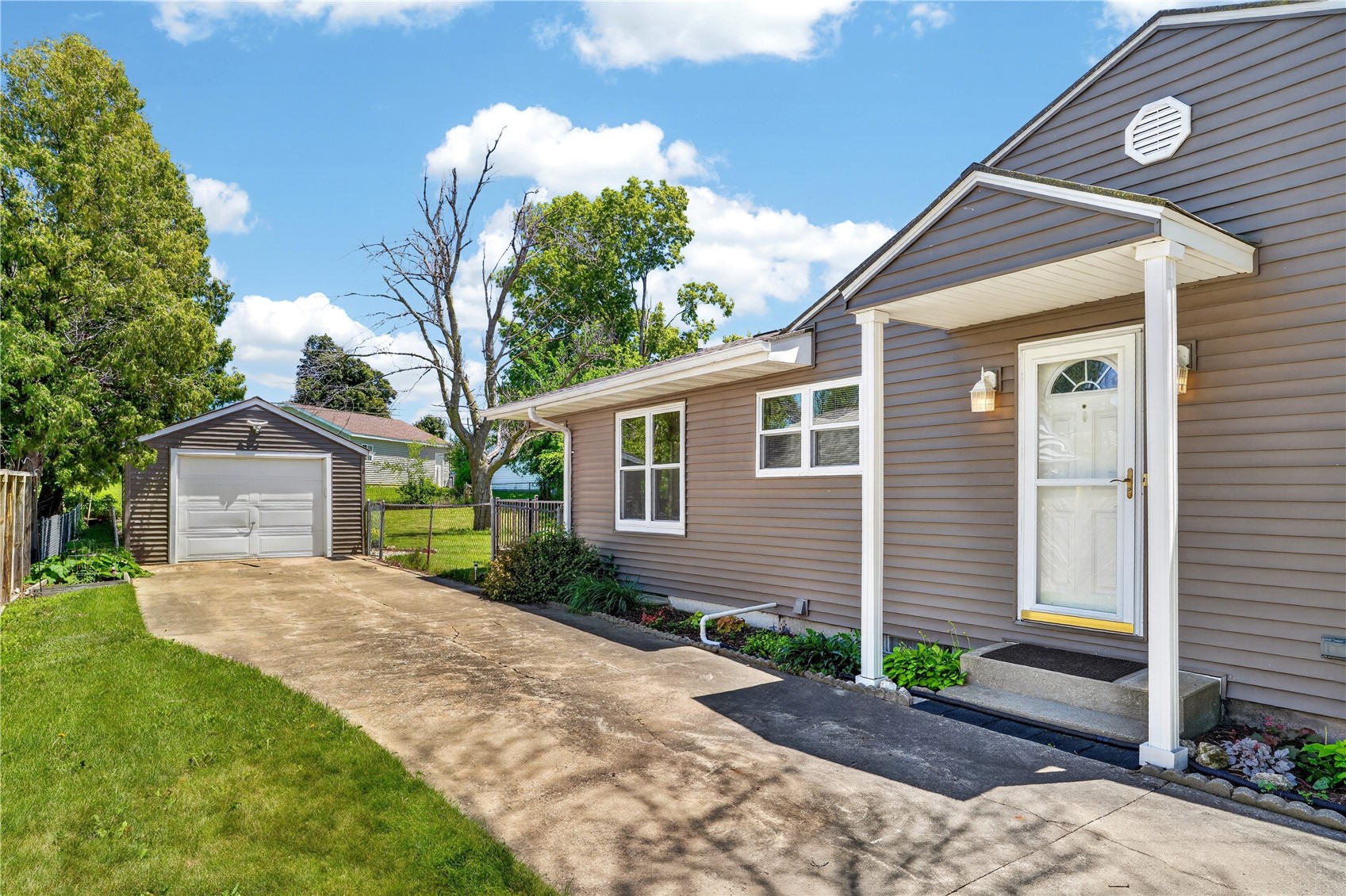 1110 28th Street SE Cedar Rapids IA 52403