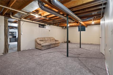 1110 28th Street SE Cedar Rapids IA 52403