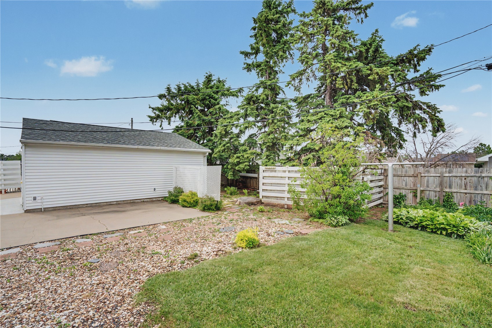 4700 Midway Drive NW Cedar Rapids IA 52405